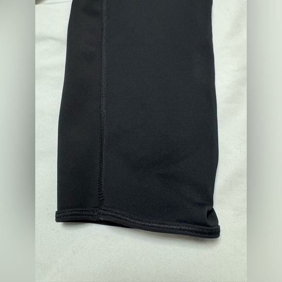 Lululemon Bandha Crop - Picture 6 of 10